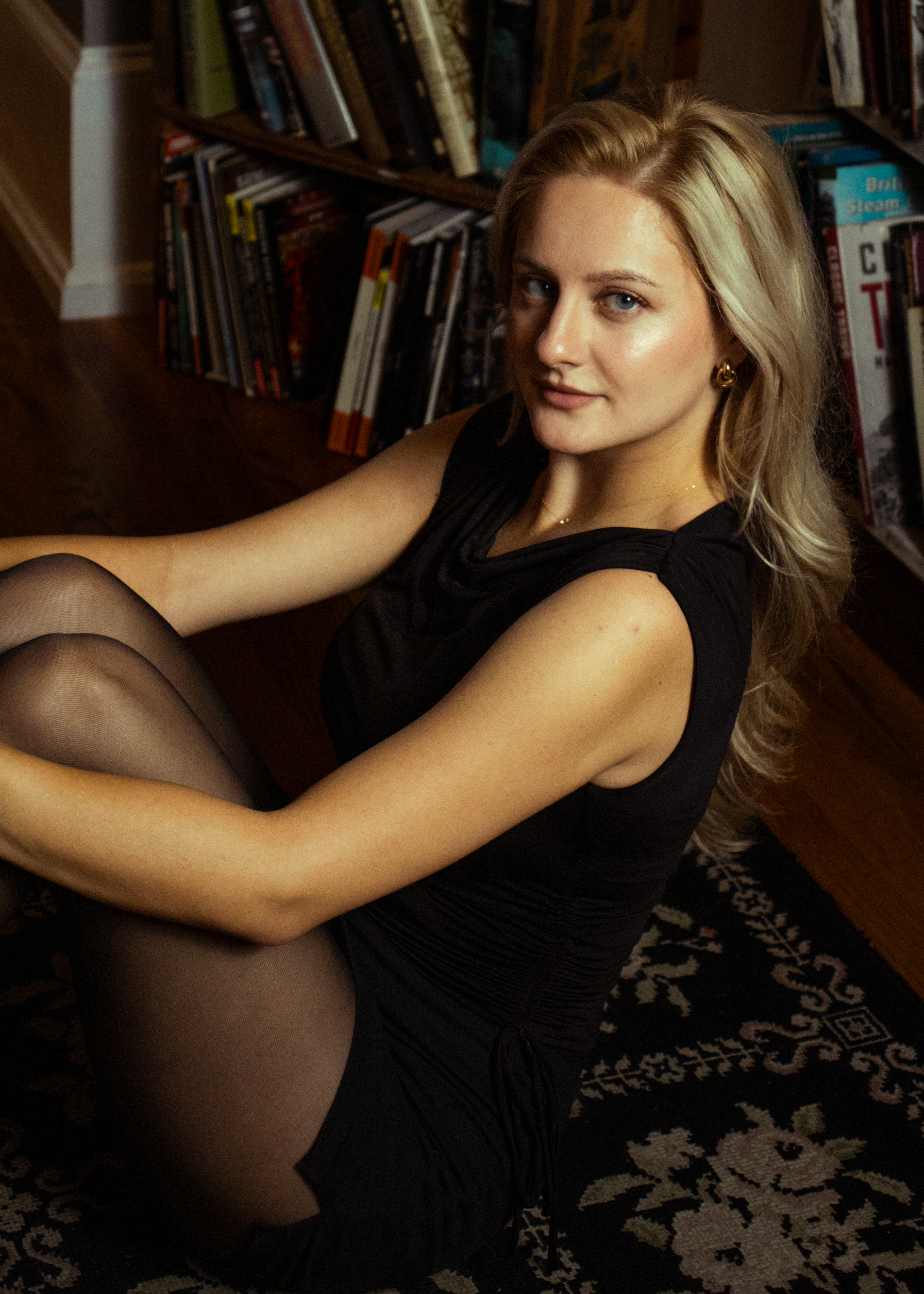 Cinematic portrait session by Talea Taylor, Zürich
